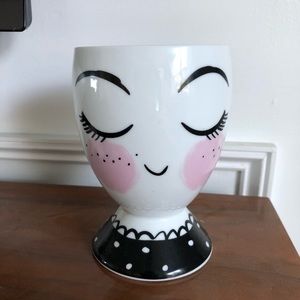 Planter / cup with cute face